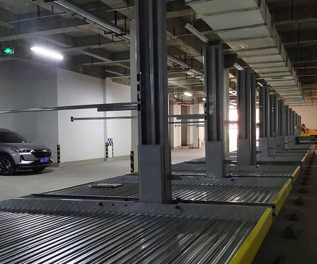 二層PSH型機械式立體停車設(shè)備安裝.jpg