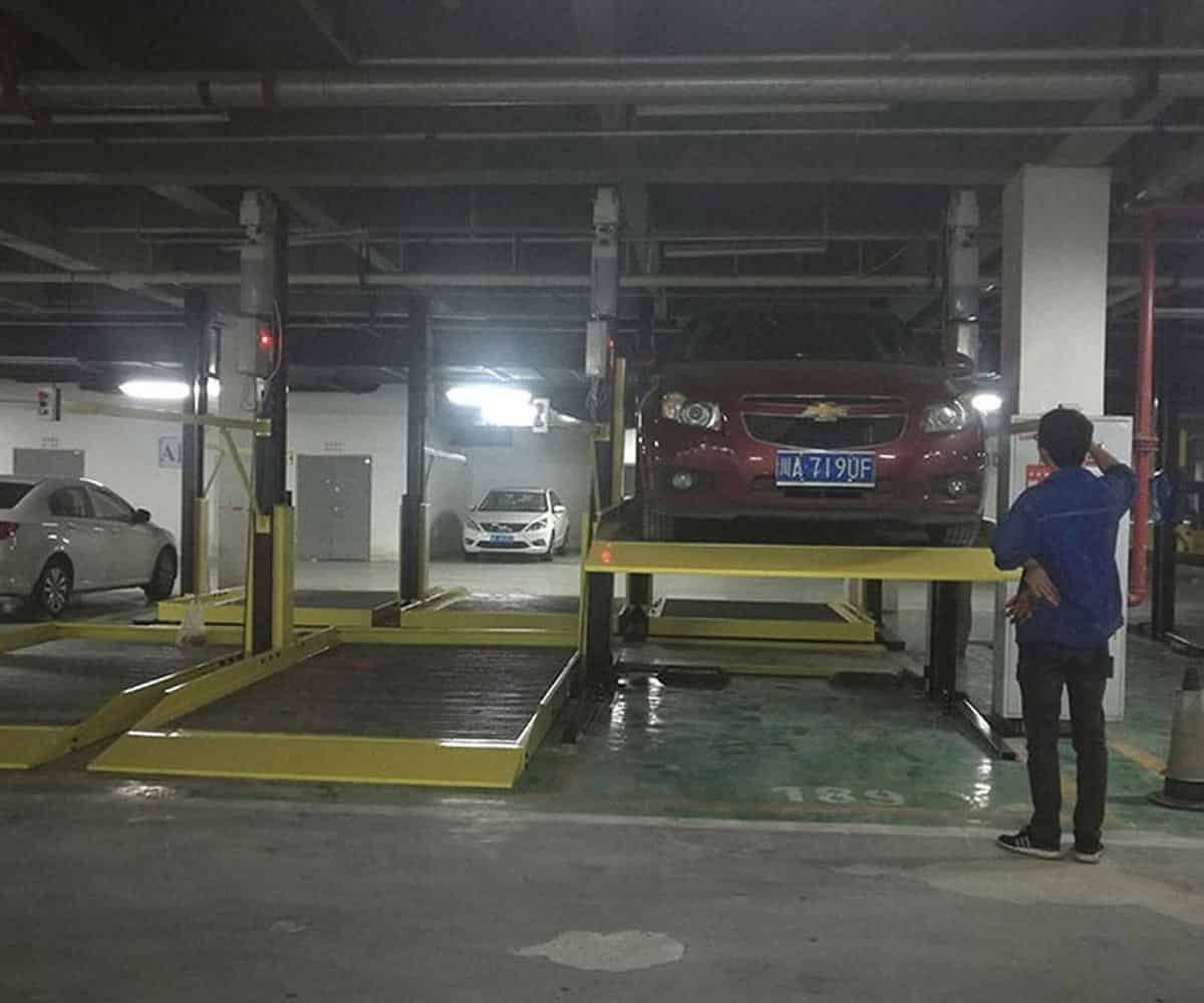 二層簡易類立體車庫停車設(shè)備二手.jpg