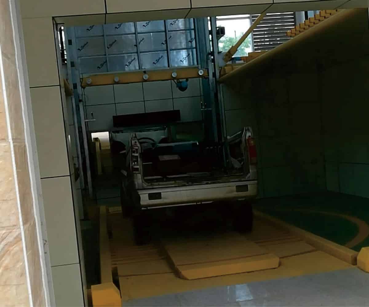 涪陵全自動垂直升降式立體停車設(shè)備
